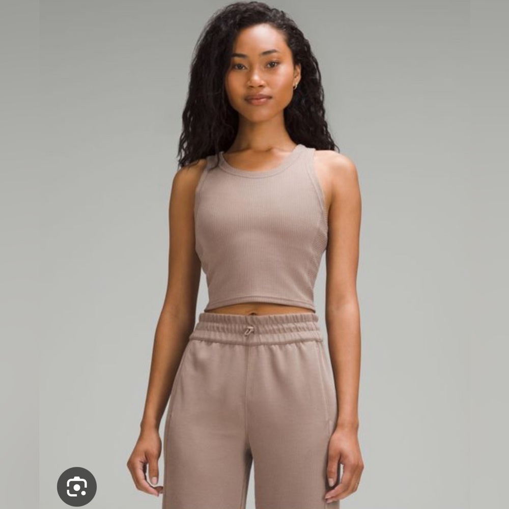NWT Lululemon Softstreme Cropped Tank (Taupetastic)